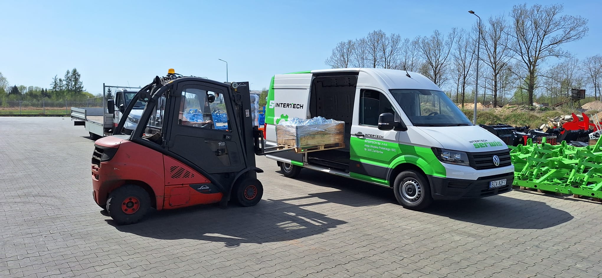 Samochód serwisowy INTERTECH